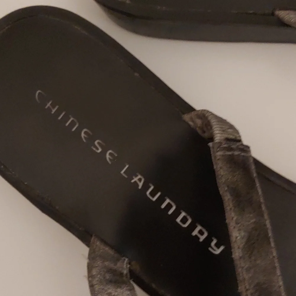 Chinese Laundry! - Picture 3 of 6